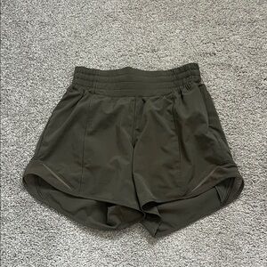 lululemon hotty hot high rise 4 inch shorts